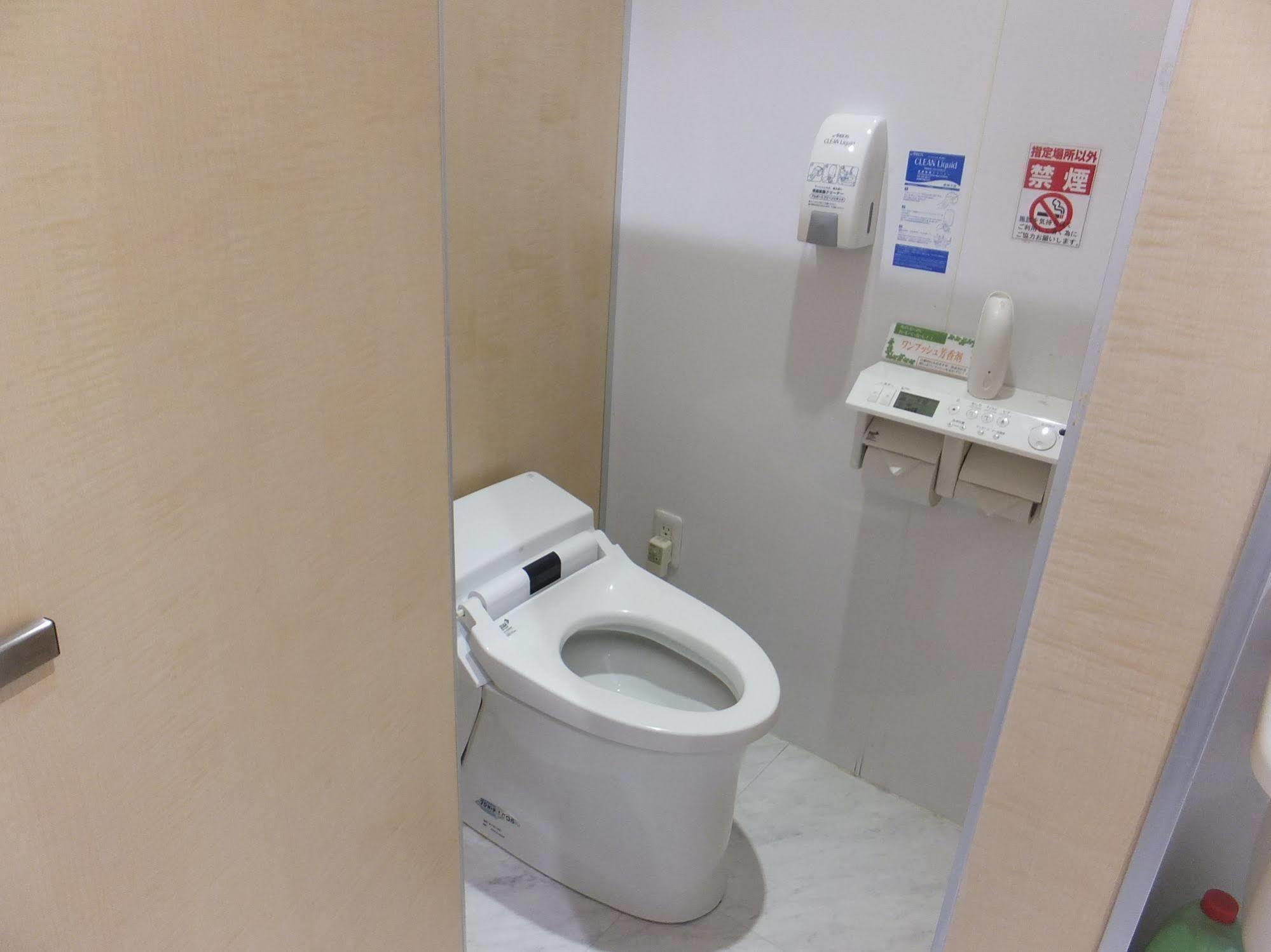 Wellbe Sakae Hotel Nagoya Bagian luar foto